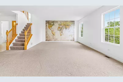 694 W Huron Hills Trail, Round Lake Heights, IL 60073 - Photo 7