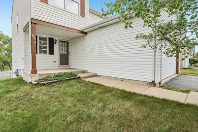 694 W Huron Hills Trail, Round Lake Heights, IL 60073 - Photo 5
