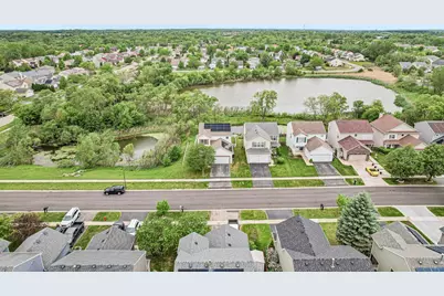 694 W Huron Hills Trail, Round Lake Heights, IL 60073 - Photo 39