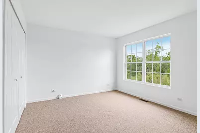 694 W Huron Hills Trail, Round Lake Heights, IL 60073 - Photo 25