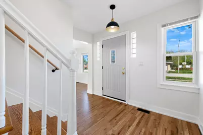 8742 S Washtenaw Avenue, Evergreen Park, IL 60805 - Photo 5