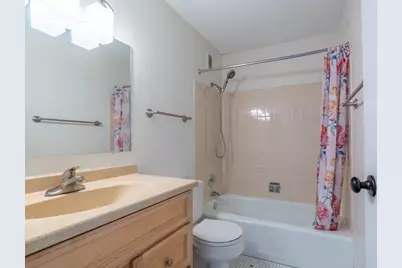 2211 S Highland Avenue #4B, Lombard, IL 60148 - Photo 7