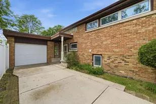 6006 N Lawndale Ave, Chicago, IL 60659 - Photo 3