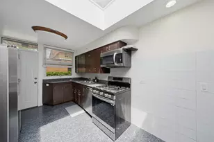 6006 N Lawndale Ave, Chicago, IL 60659 - Photo 9