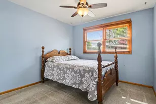 10S287 Alma Ln, Naperville, IL 60564 - Photo 17