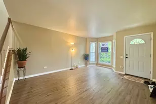 20 N Oltendorf Rd, Streamwood, IL 60107 - Photo 3