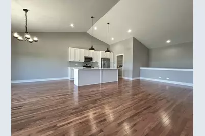 970 Meadow Lane, Marengo, IL 60152 - Photo 9