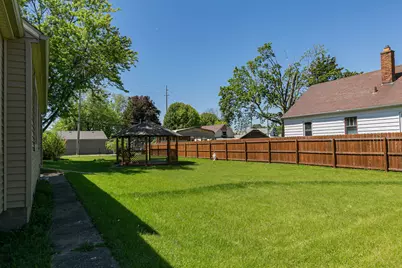 1716 10th Avenue, East Moline, IL 61244 - Photo 5