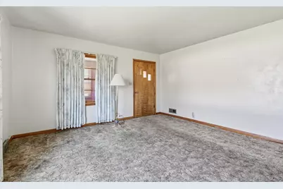 1716 10th Avenue, East Moline, IL 61244 - Photo 7