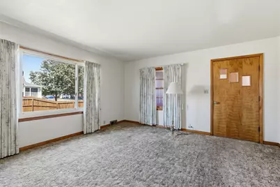 1716 10th Avenue, East Moline, IL 61244 - Photo 9