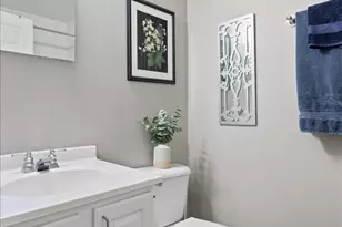3124 W Cullom Ave, Chicago, IL 60618 - Photo 9