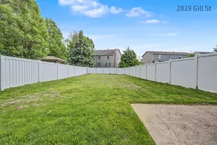 2819 Gill St, Bloomington, IL 61704 - Photo 5