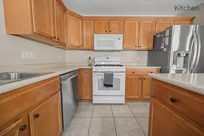 2819 Gill Street, Bloomington, IL 61704 - Photo 7