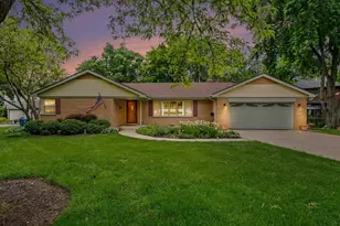12400 S 70th Ave, Palos Heights, IL 60463 - Photo 1
