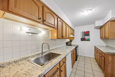 800 E Old Willow Road #208, Prospect Heights, IL 60070 - Photo 9