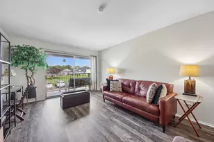 800 E Old Willow Rd, Prospect Heights, IL 60070 - Photo 5