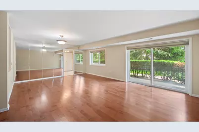 4949 Golf Road #101, Skokie, IL 60077 - Photo 5