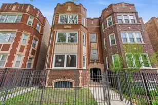 7741 S Phillips Ave, Chicago, IL 60649 - Photo 1