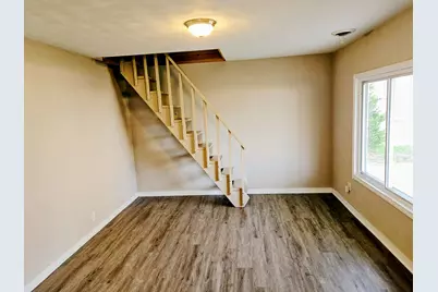 1320 S 13th Street, Pekin, IL 61554 - Photo 5