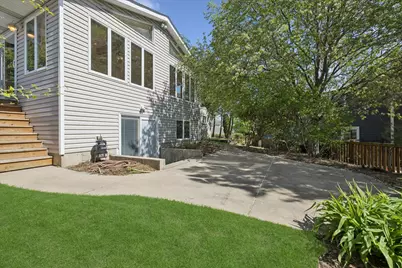 4140 Portage Lane, Hoffman Estates, IL 60192 - Photo 25
