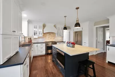 10545 Royal Porthcawl Drive, Naperville, IL 60564 - Photo 11