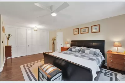 10545 Royal Porthcawl Drive, Naperville, IL 60564 - Photo 17