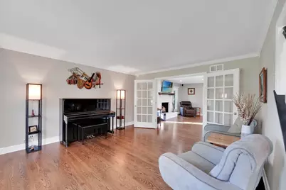 10545 Royal Porthcawl Drive, Naperville, IL 60564 - Photo 5