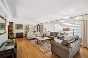 323 Vine St, Wilmette, IL 60091 - Photo 3