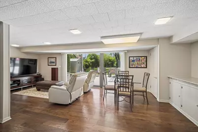 323 Vine Street, Wilmette, IL 60091 - Photo 17