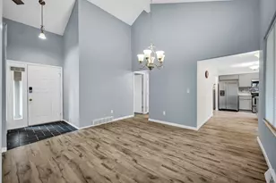 1301 Kingsridge Ct, Normal, IL 61761 - Photo 23