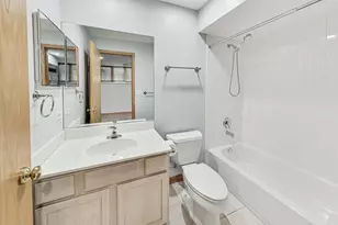 4932 W Lawrence Ave, Chicago, IL 60630 - Photo 27