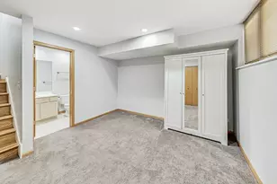 4932 W Lawrence Ave, Chicago, IL 60630 - Photo 25