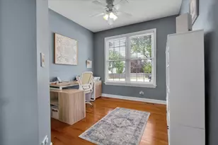 1575 Woodbury Cir, Gurnee, IL 60031 - Photo 11