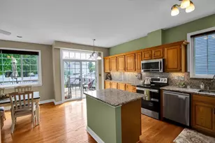 1575 Woodbury Cir, Gurnee, IL 60031 - Photo 17