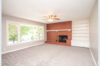 9 Riser Avenue, Bloomington, IL 61701 - Photo 5