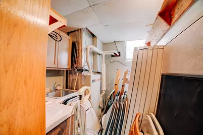109 S 2nd Street, Watseka, IL 60970 - Photo 9