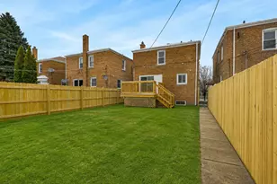 10606 S Vernon Ave, Chicago, IL 60628 - Photo 15