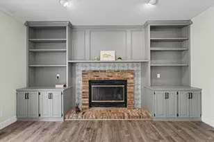 2807 Cherry Hills Dr, Champaign, IL 61822 - Photo 19