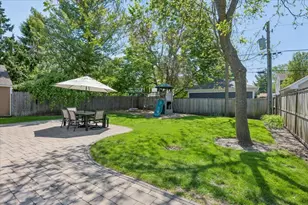 1063 Osterman Ave, Deerfield, IL 60015 - Photo 27
