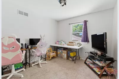 3203 W 66th Street, Davenport, IA 52806 - Photo 21