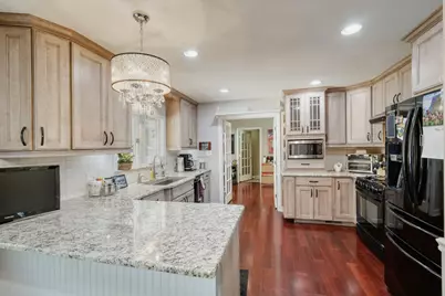 8035 Wolf Road, La Grange, IL 60525 - Photo 5
