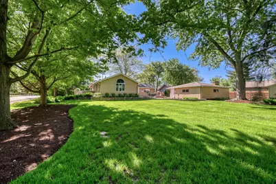 8035 Wolf Road, La Grange, IL 60525 - Photo 21