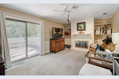 8035 Wolf Road, La Grange, IL 60525 - Photo 9