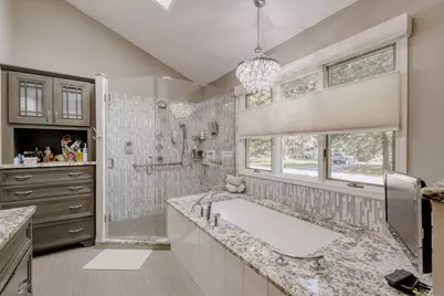 8035 Wolf Road, La Grange, IL 60525 - Photo 15