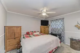 105 Queenswood Rd, Bolingbrook, IL 60440 - Photo 15