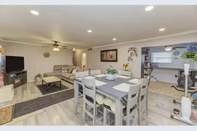 105 Queenswood Road, Bolingbrook, IL 60440 - Photo 7
