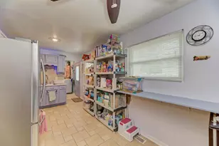 105 Queenswood Rd, Bolingbrook, IL 60440 - Photo 9