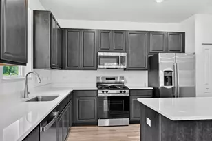 373 Cottrell Ln, Aurora, IL 60506 - Photo 7