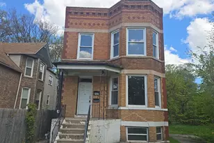 132 W 113th St, Chicago, IL 60628 - Photo 1