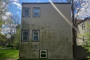 132 W 113th St, Chicago, IL 60628 - Photo 3